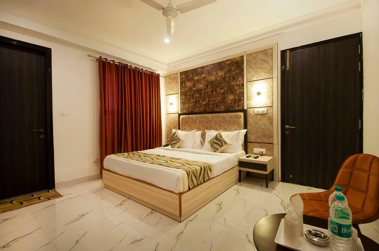 ***  Hotel Almora New Delhi India